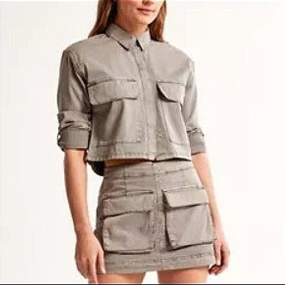 Abercrombie & Fitch Taupe Gray Cropped Utility Jacket & Matching Skort Set L